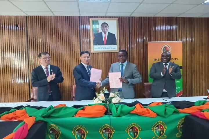 VC displays signed documents